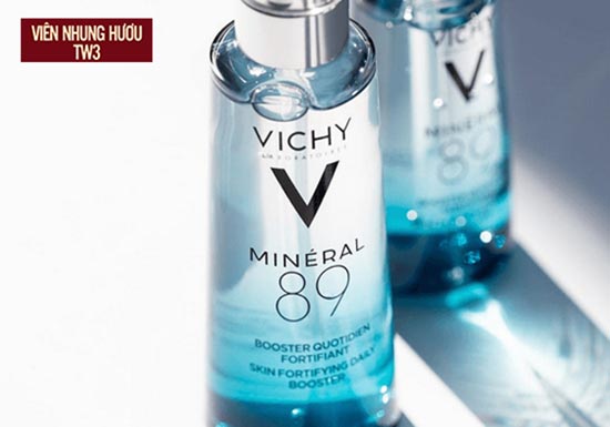 Serum Vichy 89 có chứa nhiều chất khoáng cung cấp độ ẩm khiến da căng mịn
