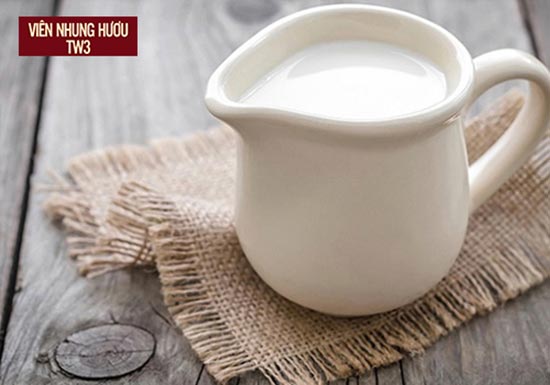 Uống sữa mỗi ngày để bổ sung dinh dưỡng tốt hơn